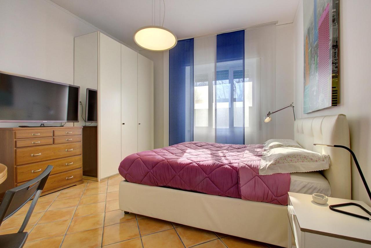 Vomero-Rossini Apartment Наполи Екстериор снимка