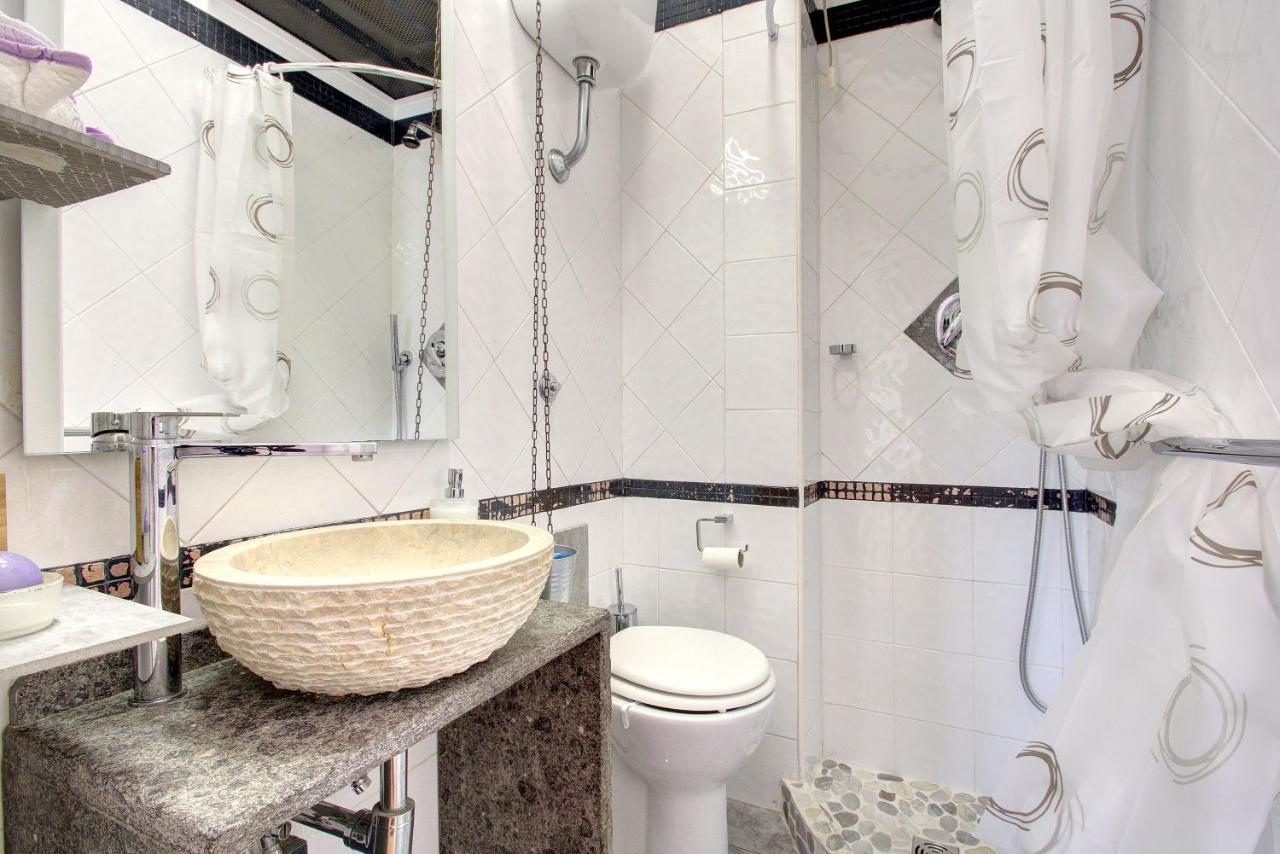 Vomero-Rossini Apartment Наполи Екстериор снимка